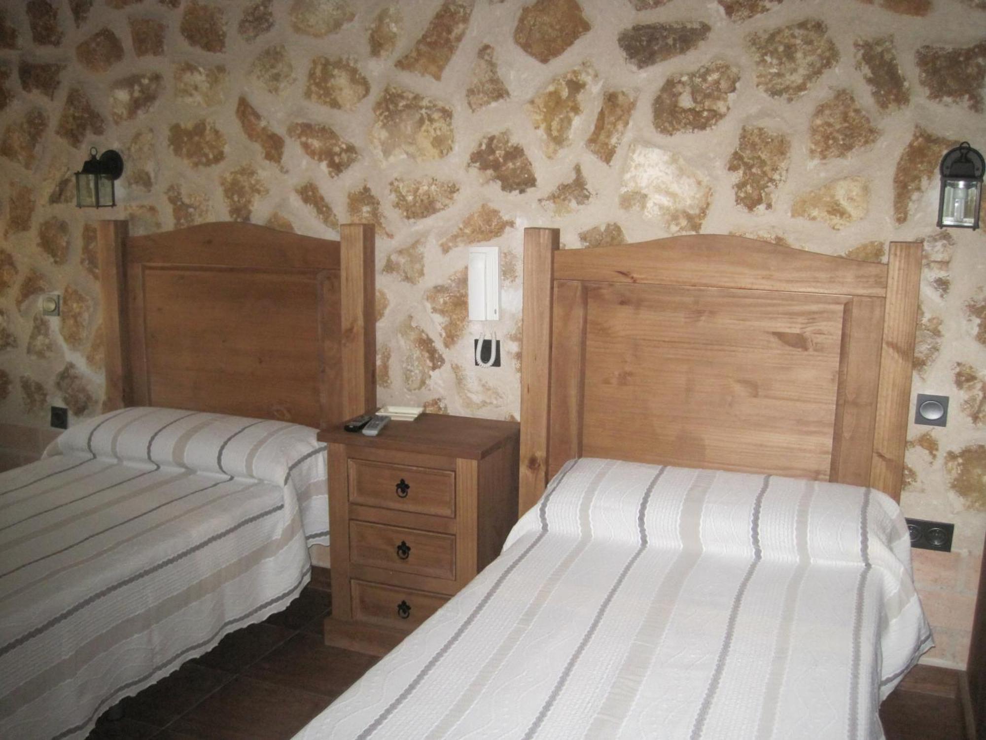 Posada De Los Consules Консуэгра Экстерьер фото